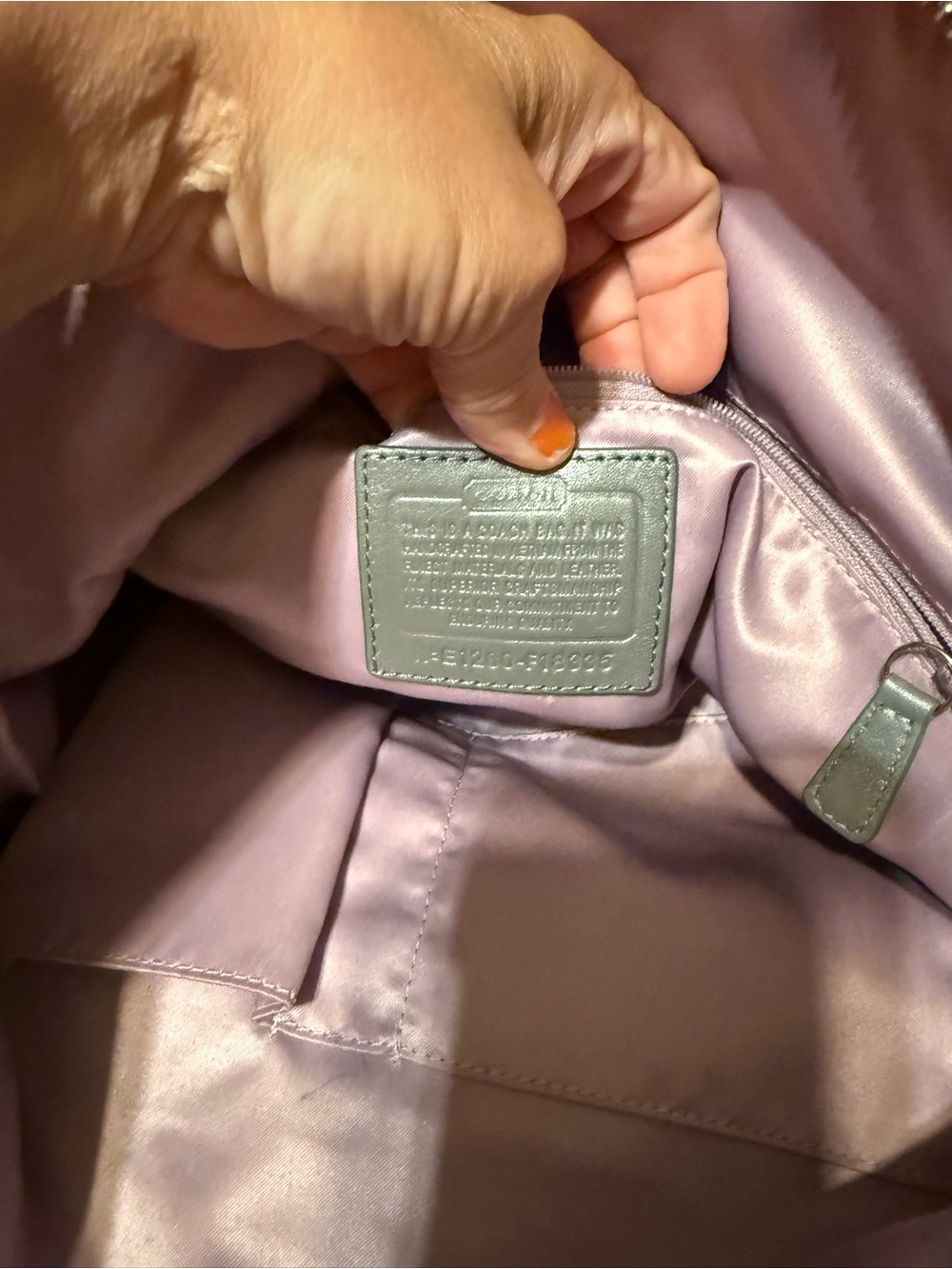 Shoulder Bags - Picture 2 of 3